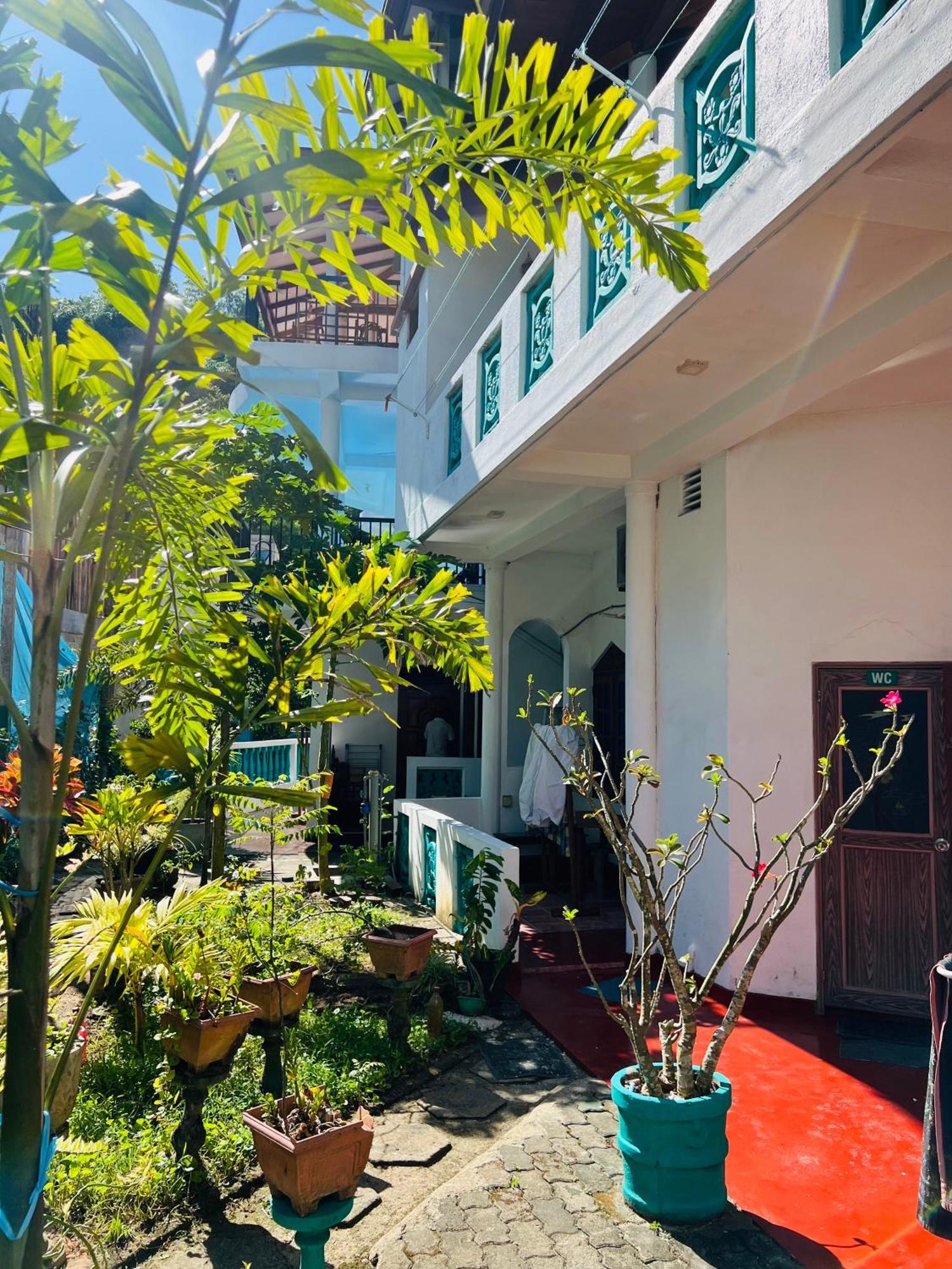 Beach Reach Una By Happy Coconut Unawatuna Exterior photo